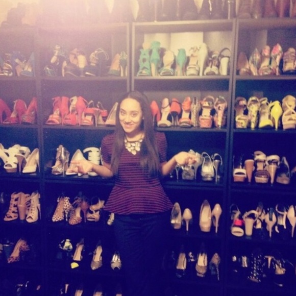 Bookmark my closet! ❤️ - Picture 6 of 8